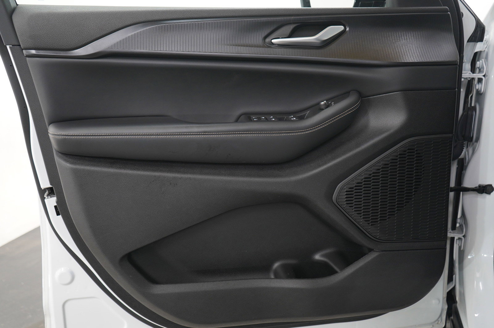 2023 Jeep Grand Cherokee Altitude photo 20
