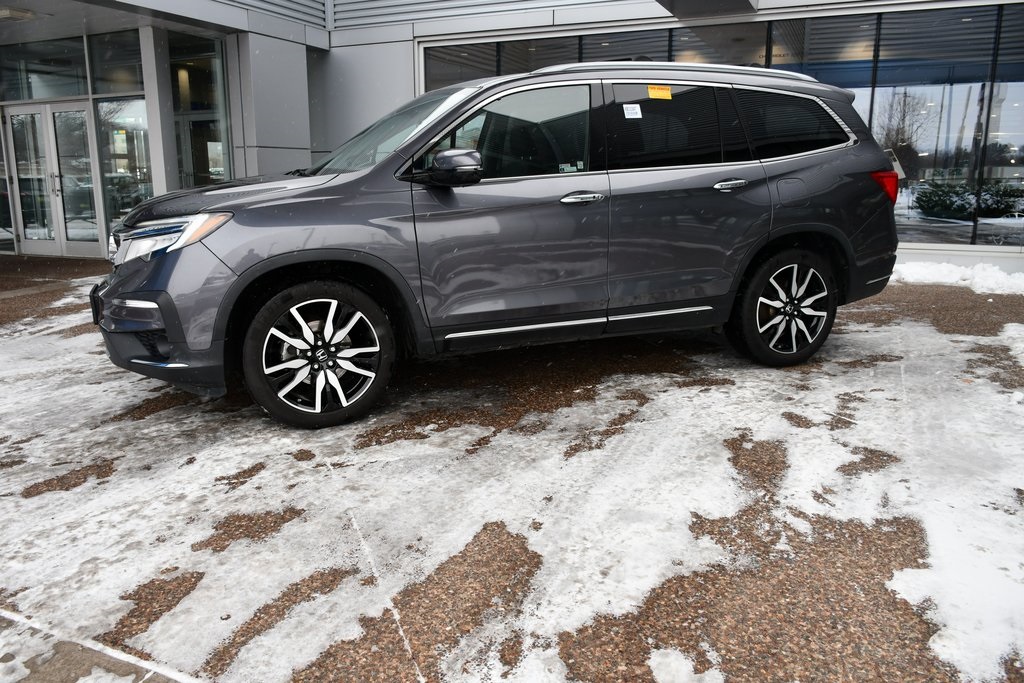 2019 Honda Pilot Elite photo 2