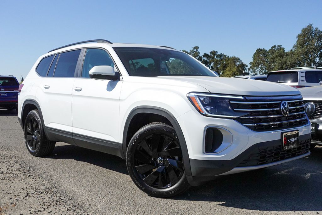 2026 Volkswagen Atlas SE Technology photo 3