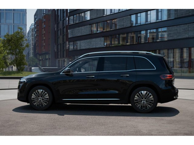 2025 Mercedes Benz EQB photo 32