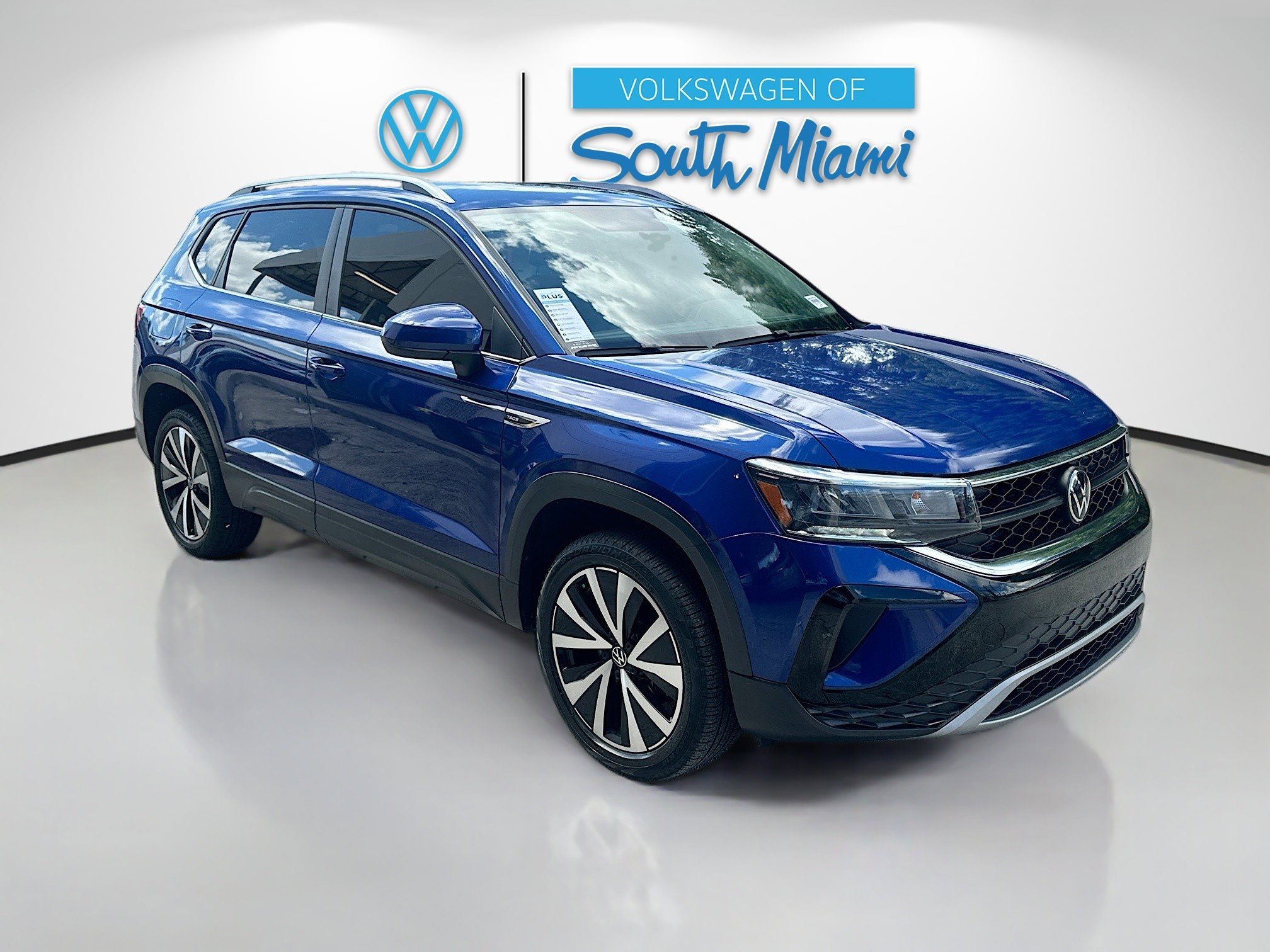2022 Volkswagen Taos SE photo 3