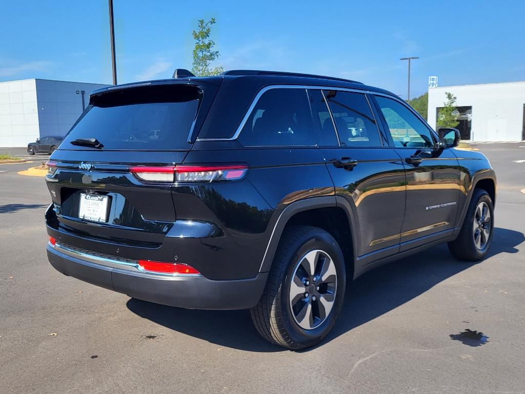 2024 Jeep Cherokee 4xe photo 22
