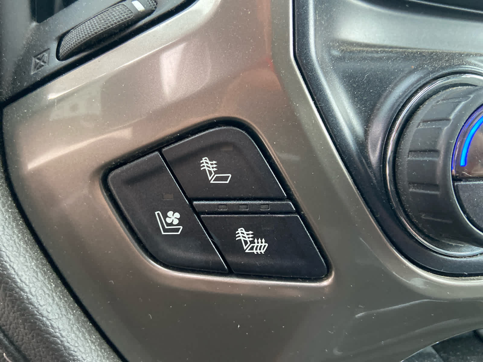 2019 Chevrolet Silverado 2500HD High Country photo 23