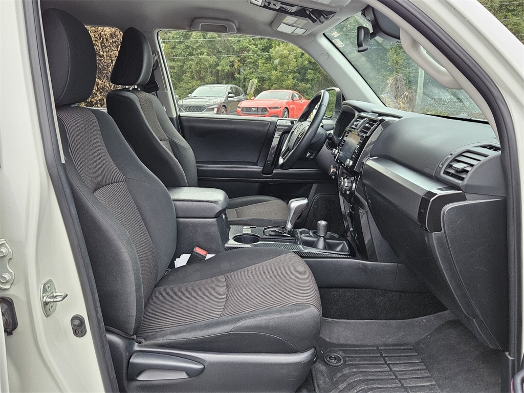 2022 Toyota 4Runner TRD Off-Road photo 16