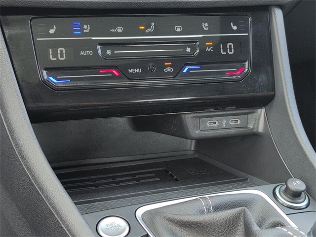 2025 Volkswagen Jetta 1.5T SEL photo 23