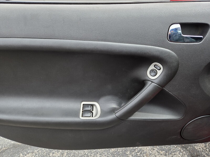 2007 Pontiac Solstice photo 12