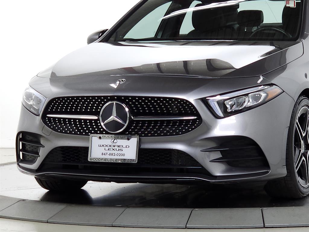 2019 Mercedes Benz A 4MATIC photo 3