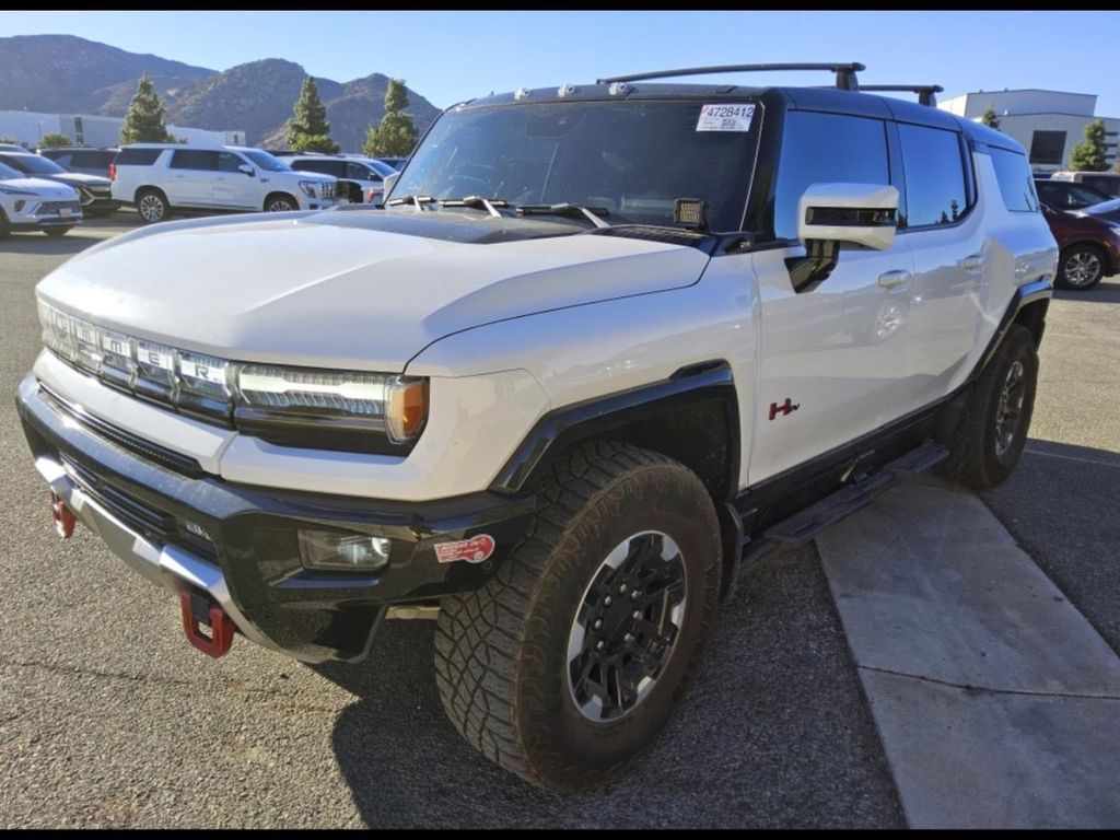 2024 GMC HUMMER EV 2X's photo