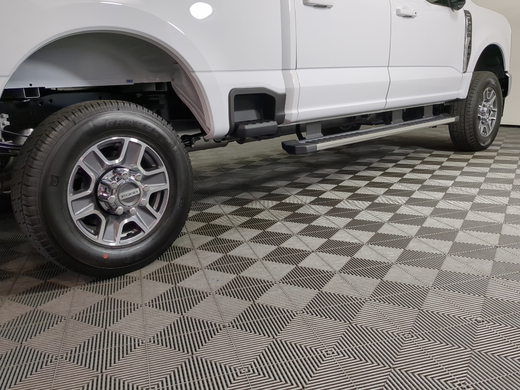 2026 Ford F-250 Lariat photo 5