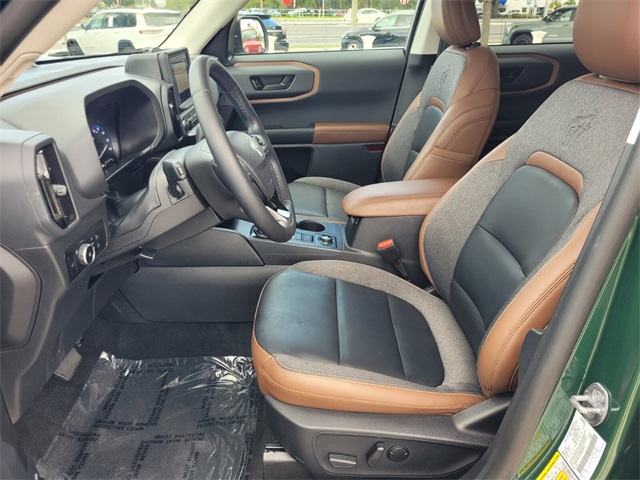 2024 Ford Bronco Sport Outer Banks photo 2