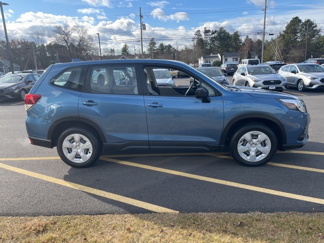 2023 Subaru Forester Base photo 3