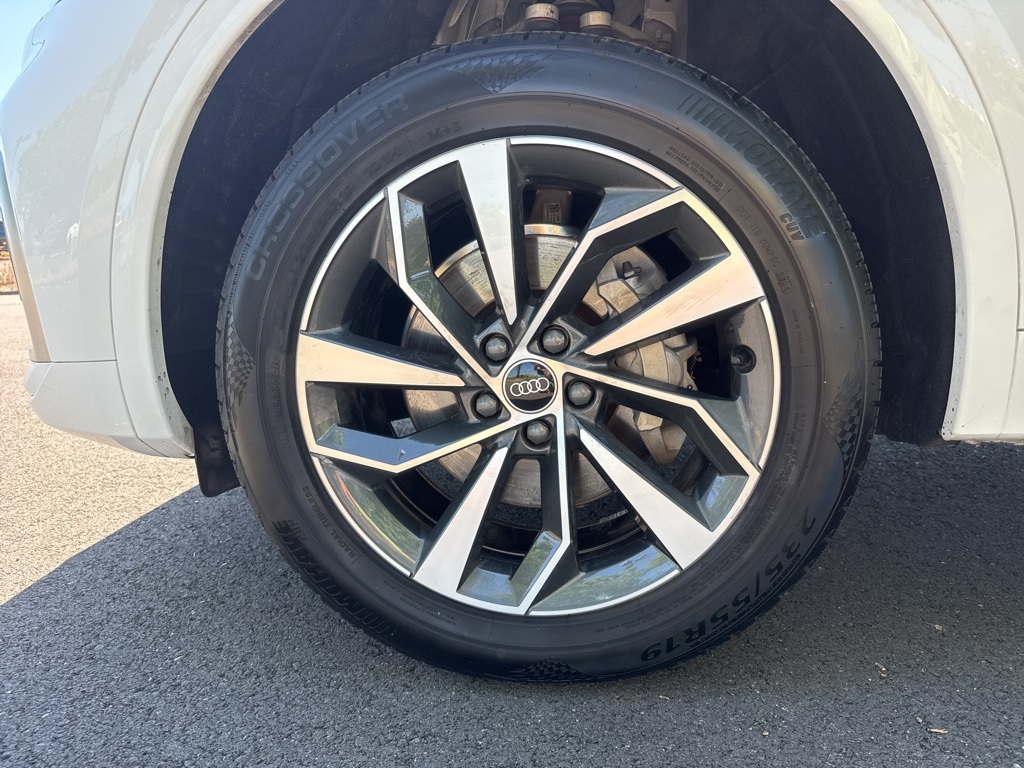 2023 Audi Q5 45 S line Premium photo 10