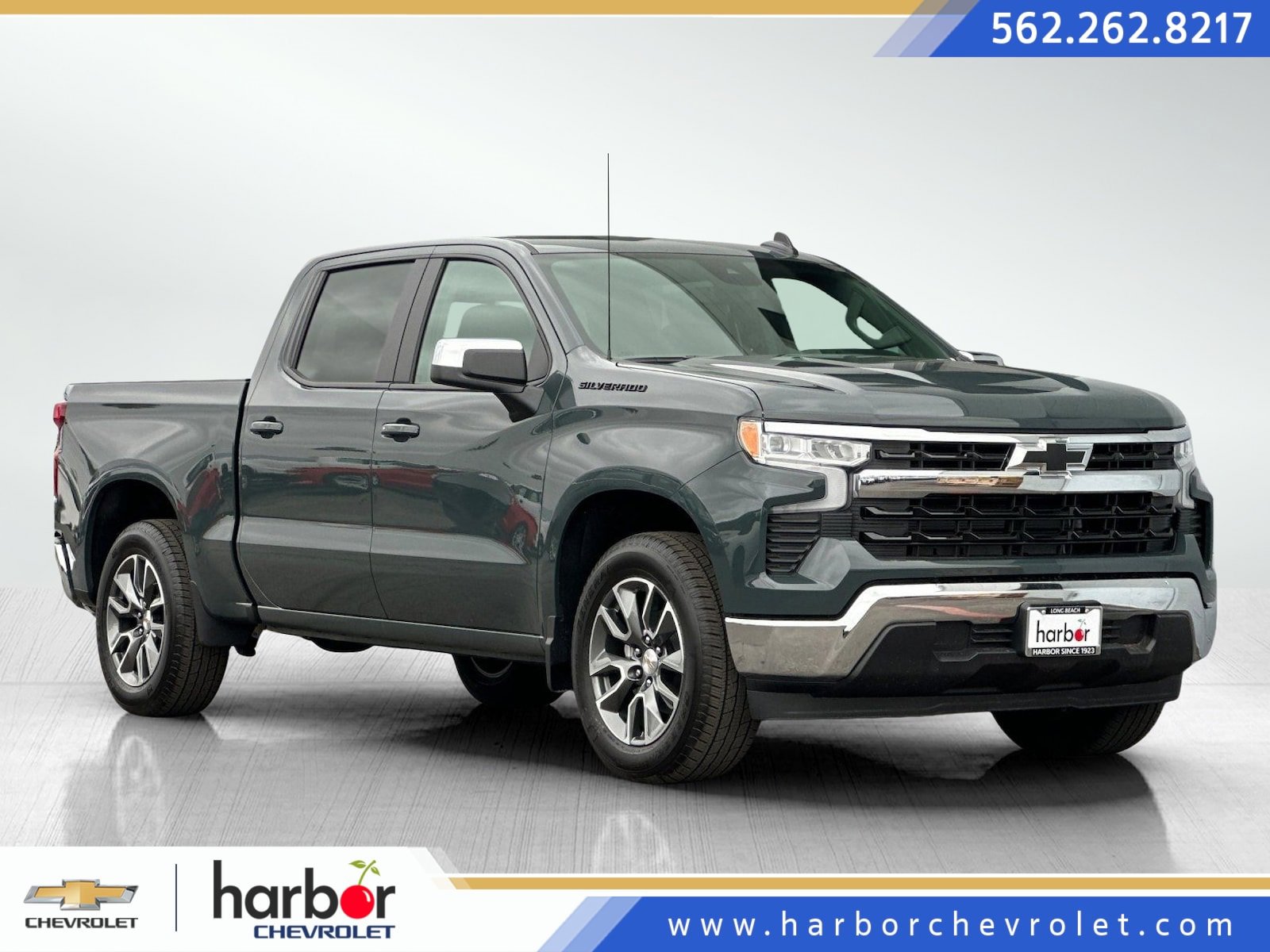 2025 Chevrolet Silverado 1500 LT's photo