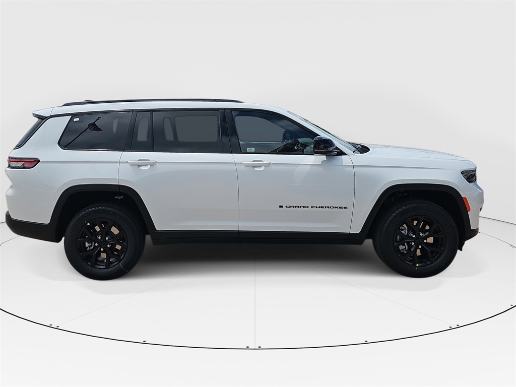 2025 Jeep Grand Cherokee Altitude X photo 2