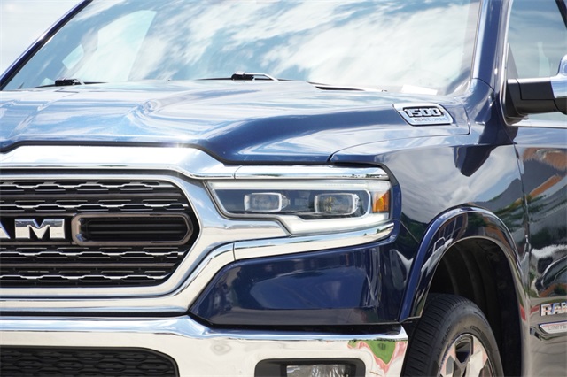 2023 Ram 1500 Limited photo 3