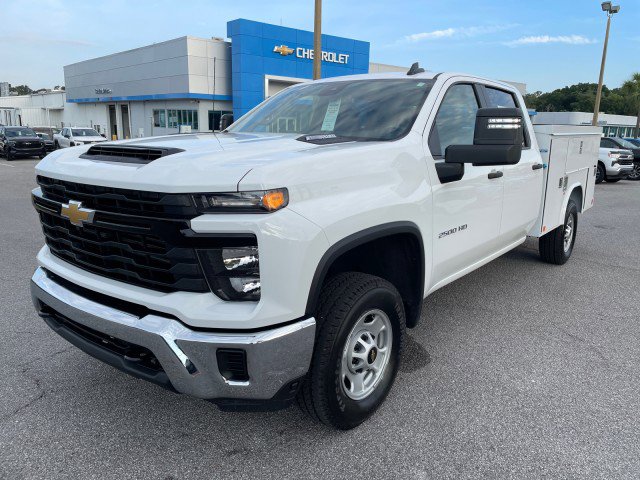 2024 Chevrolet Silverado 2500HD photo 3