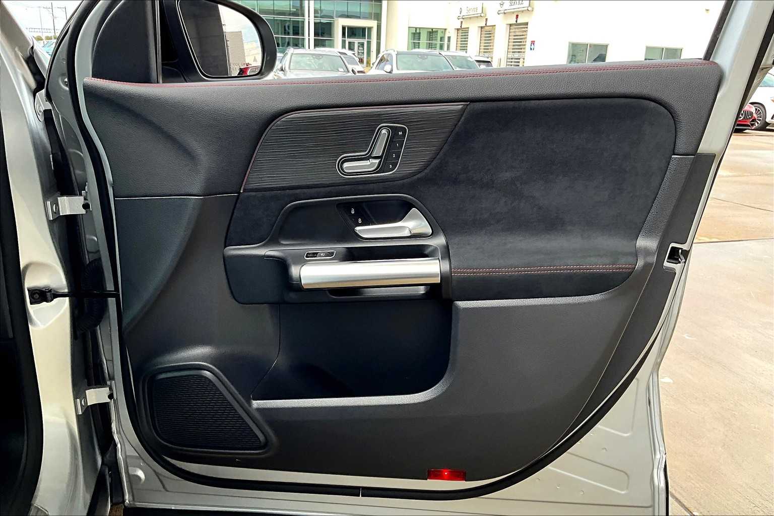2023 Mercedes Benz GLA 250 photo 18