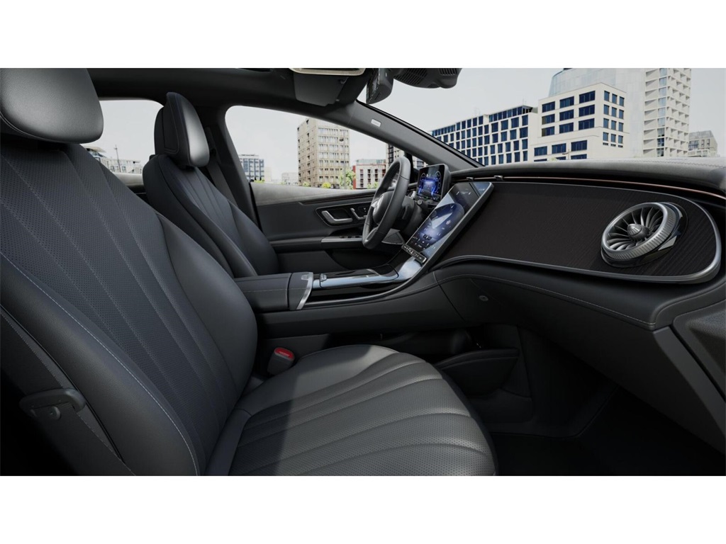 2024 Mercedes Benz 350 4MATIC photo 4