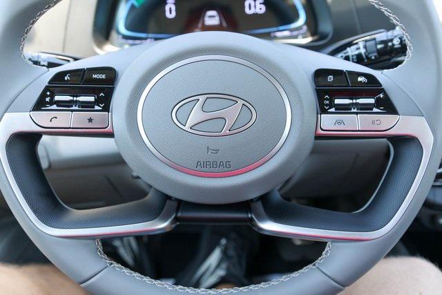 New 2025 White Hyundai SEL Sport image 19