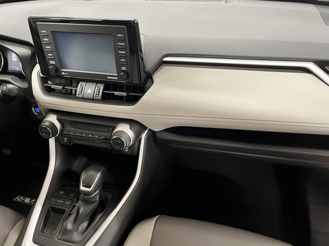2021 Toyota RAV4 XLE Premium photo 17