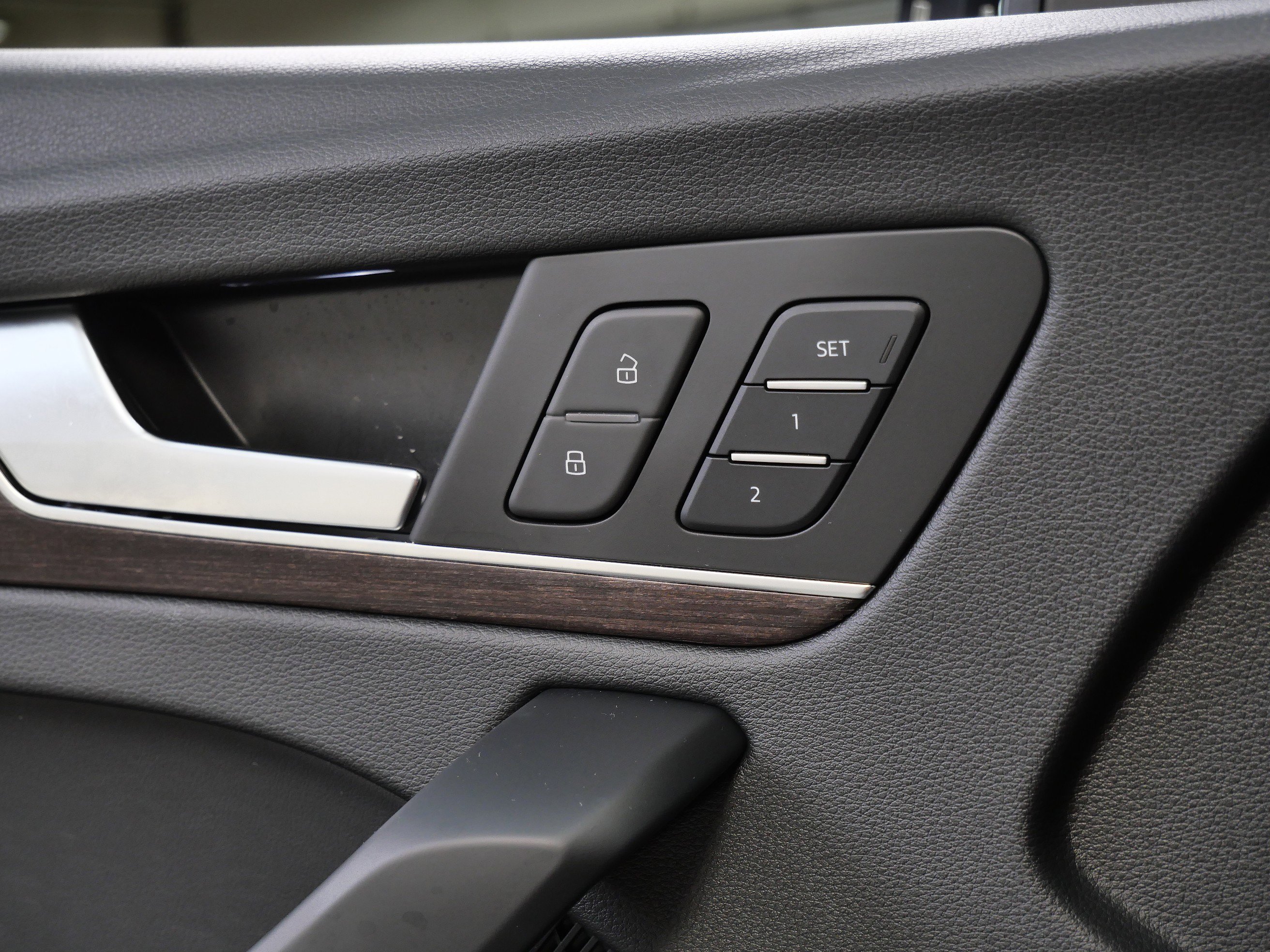 2025 Audi Q5 S line Premium Plus photo 30