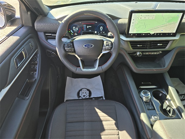2025 Ford Explorer ST-Line photo 3