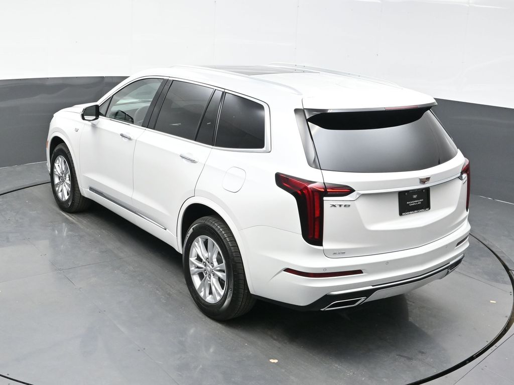 2025 Cadillac XT6 Luxury photo 28