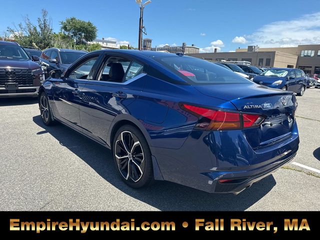 2024 Nissan Altima 2.5 SR photo 9