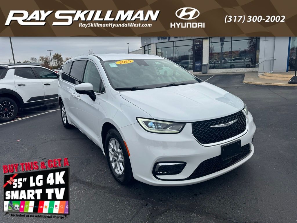 2023 Chrysler Pacifica Touring L