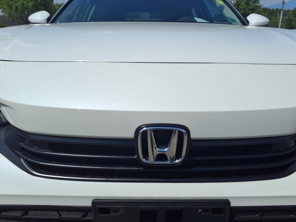 2024 Honda Civic Touring photo 3