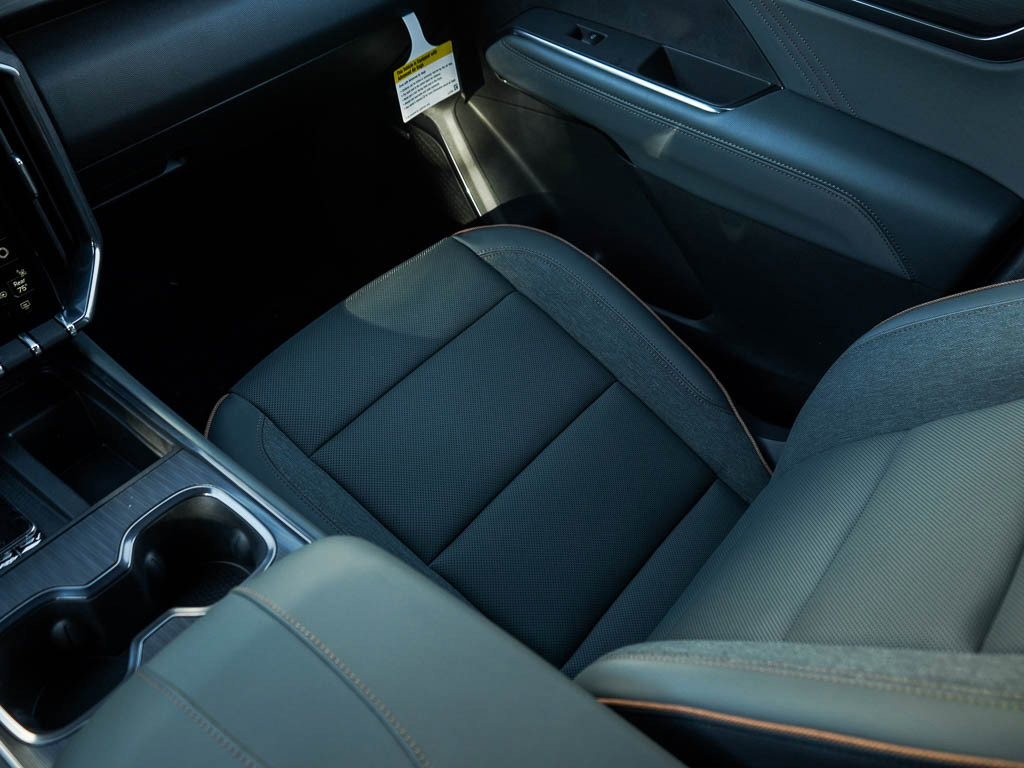 2025 Gmc Acadia AT4 photo 20