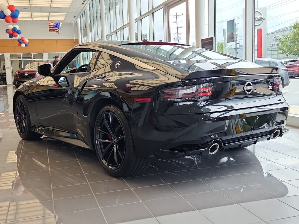 2024 Nissan Z Performance photo 4