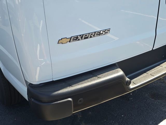 2025 Chevrolet Express Cargo 2500 photo 26