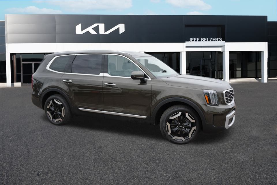 2025 Kia Telluride S photo 2