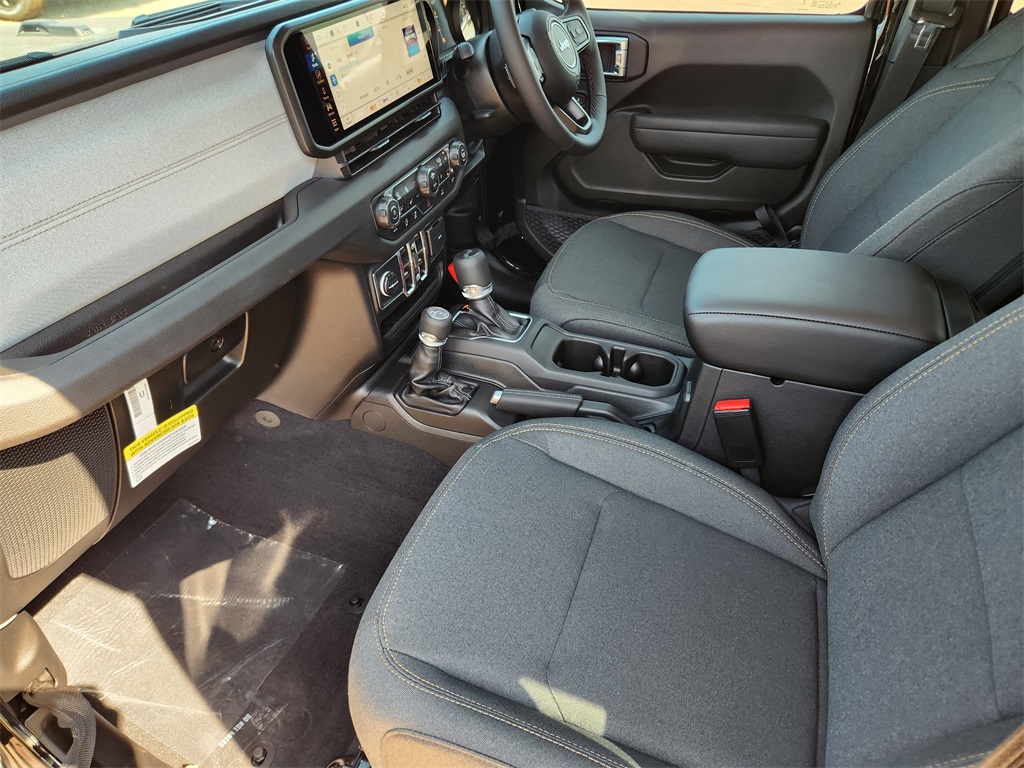 2025 Jeep Wrangler Sport RHD photo 9