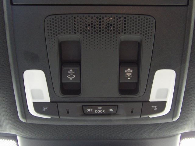 2025 Honda Pilot TrailSport photo 42