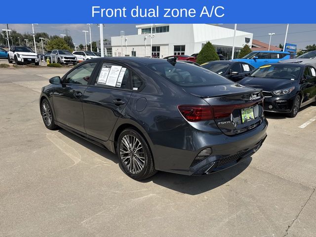 2022 Kia Forte GT-Line photo 6