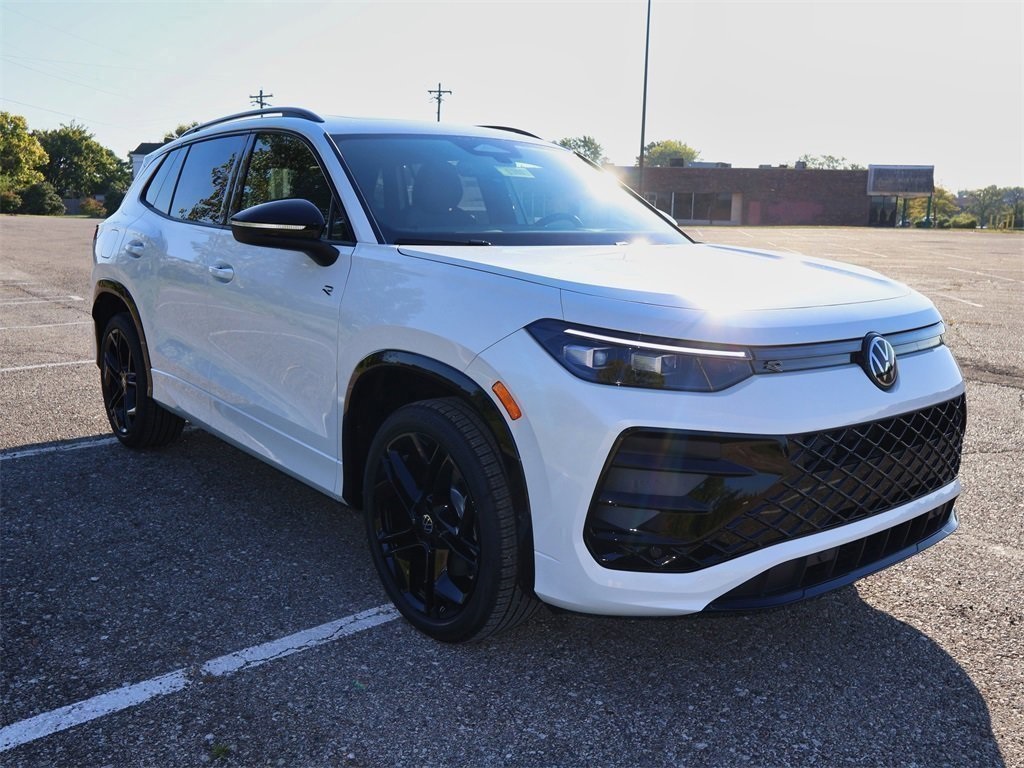 2025 Volkswagen Tiguan SE R-Line Black photo 7