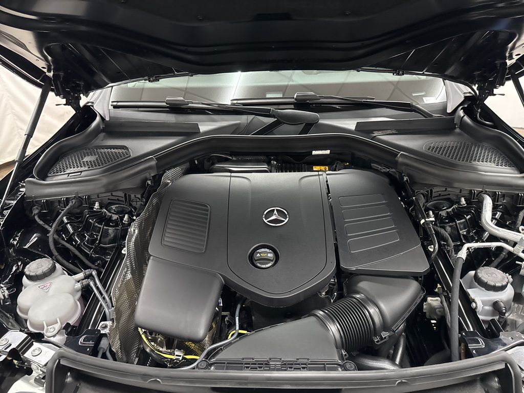 2026 Mercedes Benz GLC 300 photo 28
