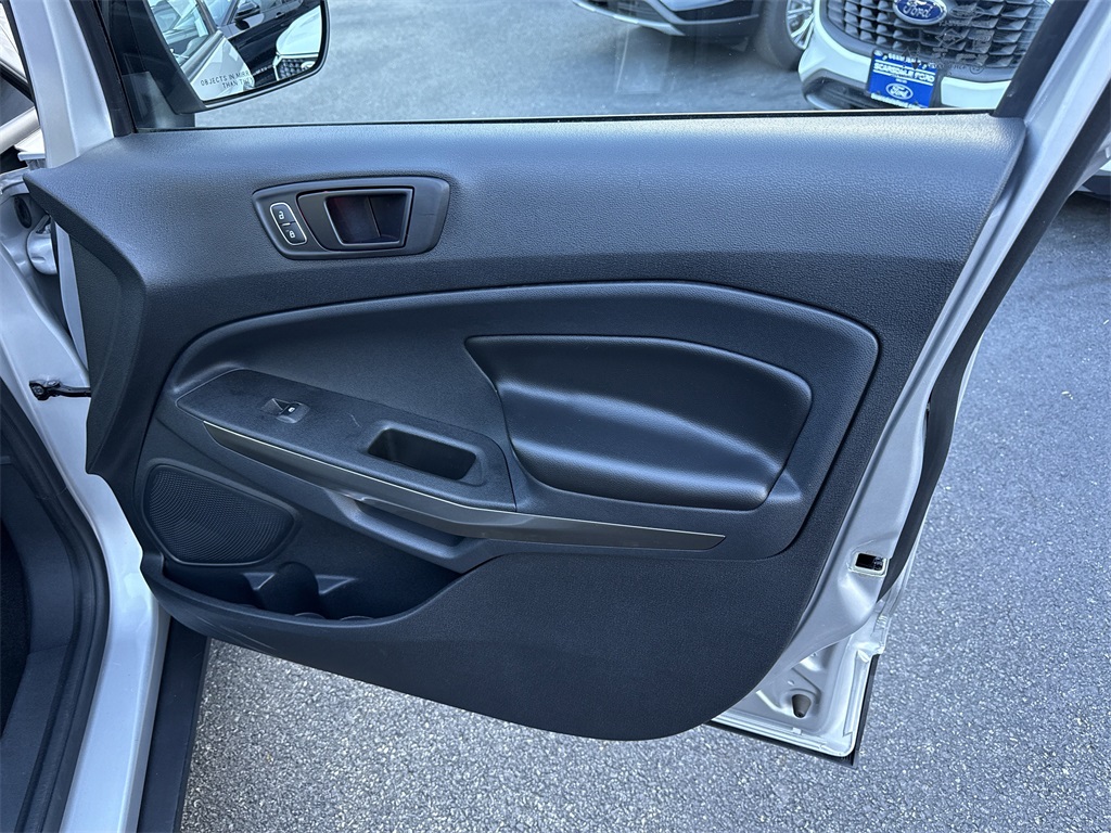 2022 Ford EcoSport SES photo 31