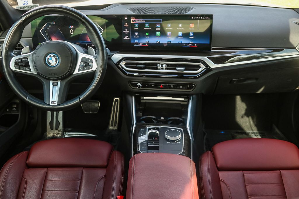 2023 Bmw 330e photo 10