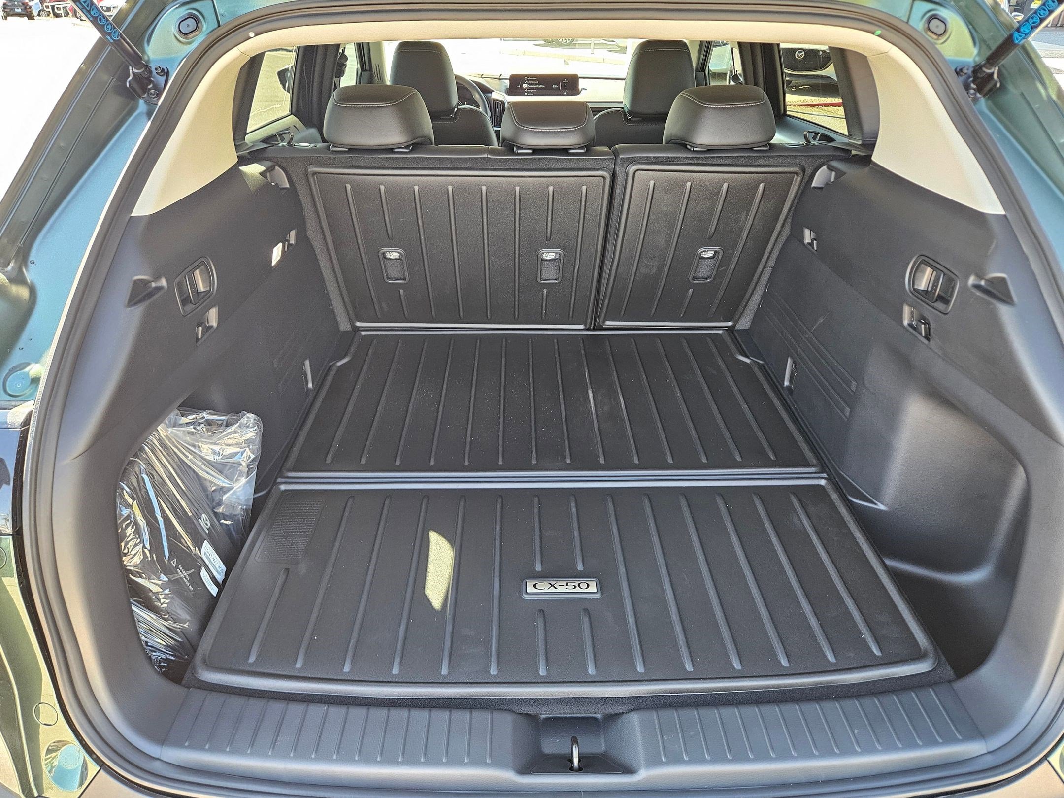 2025 Mazda CX-50 2.5 Select photo 20