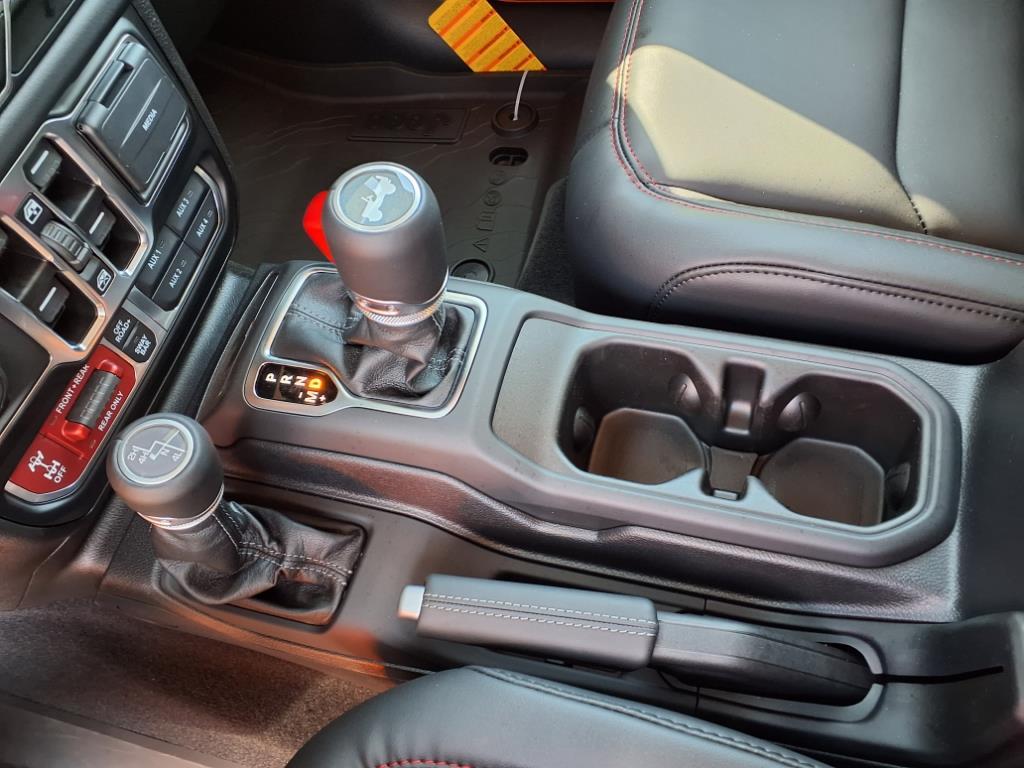 2025 Jeep Wrangler Rubicon photo 10