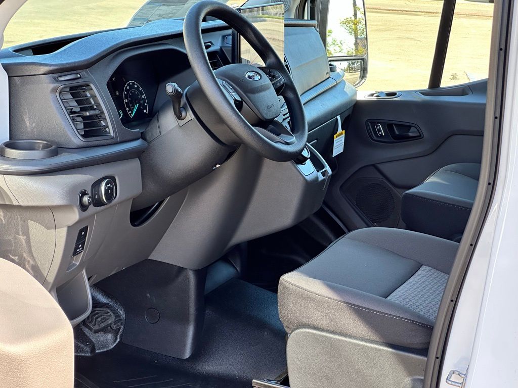 2024 Ford E-Transit 350
