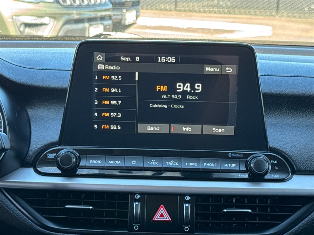 2019 Kia Forte LXS photo 19