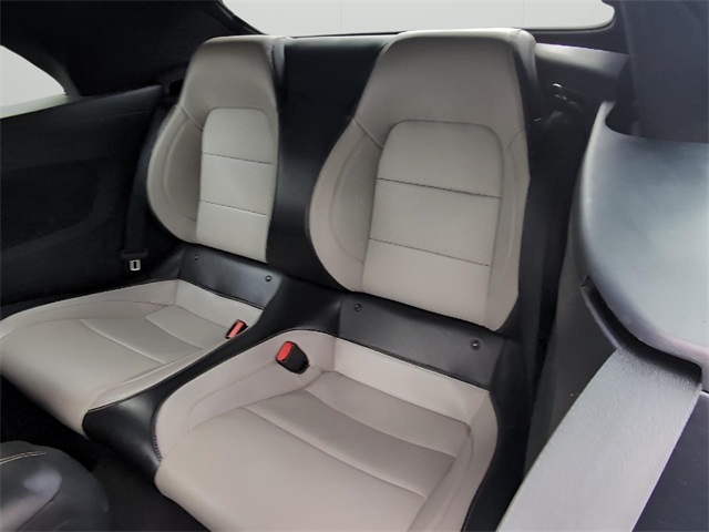 2024 Ford Mustang EcoBoost Premium photo 17