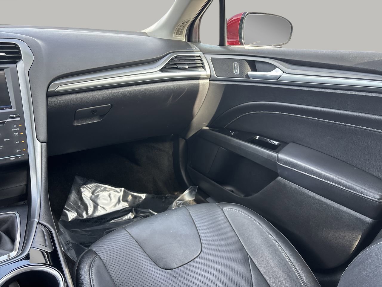 2014 Ford Fusion Titanium photo 14