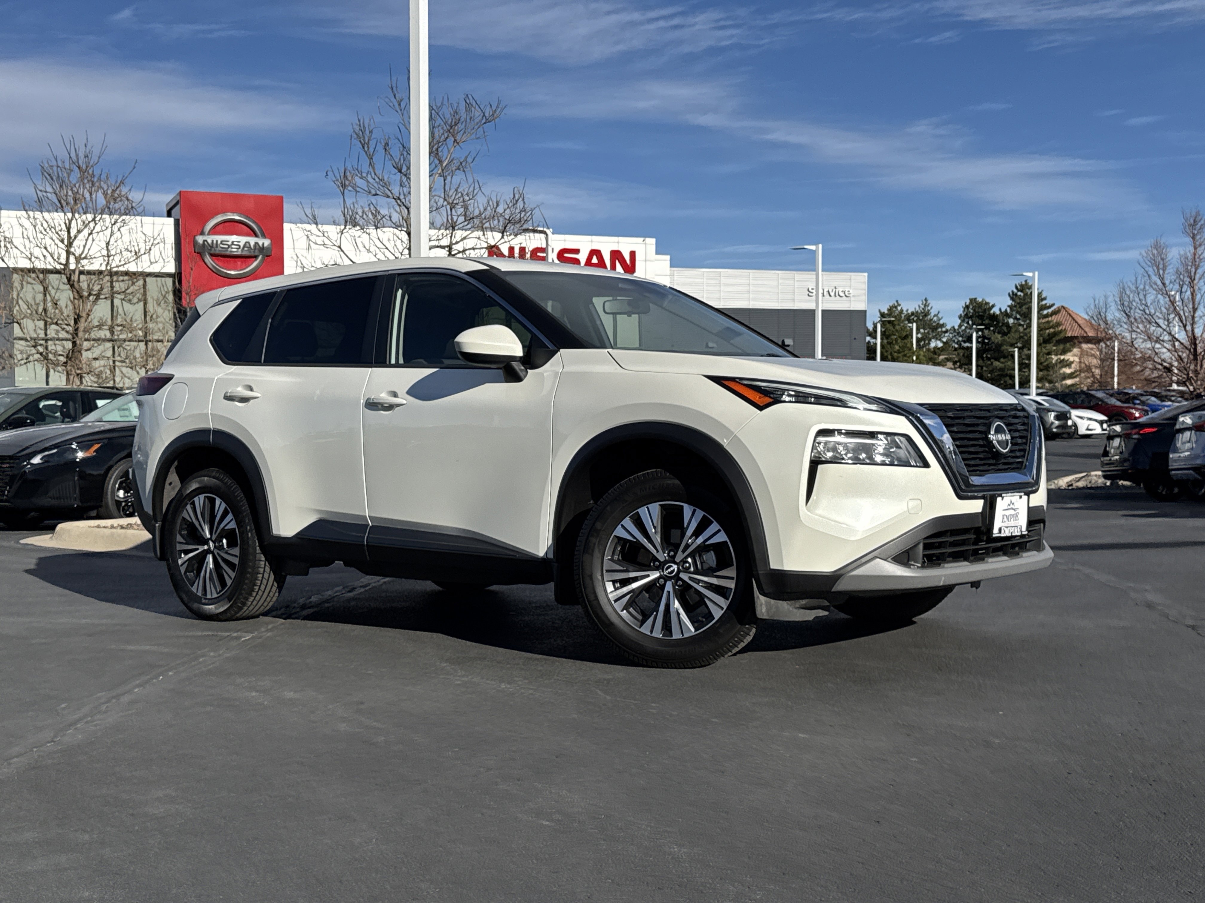 2023 Nissan Rogue SV's photo