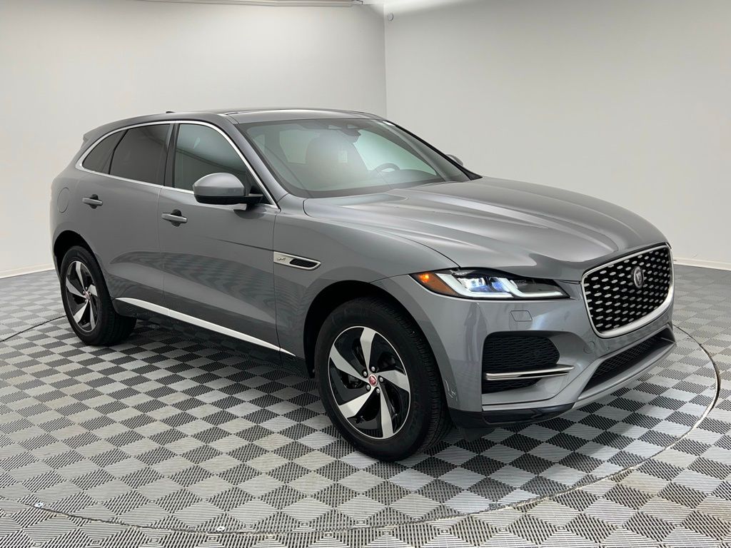 2022 Jaguar F-PACE P250 S photo 3