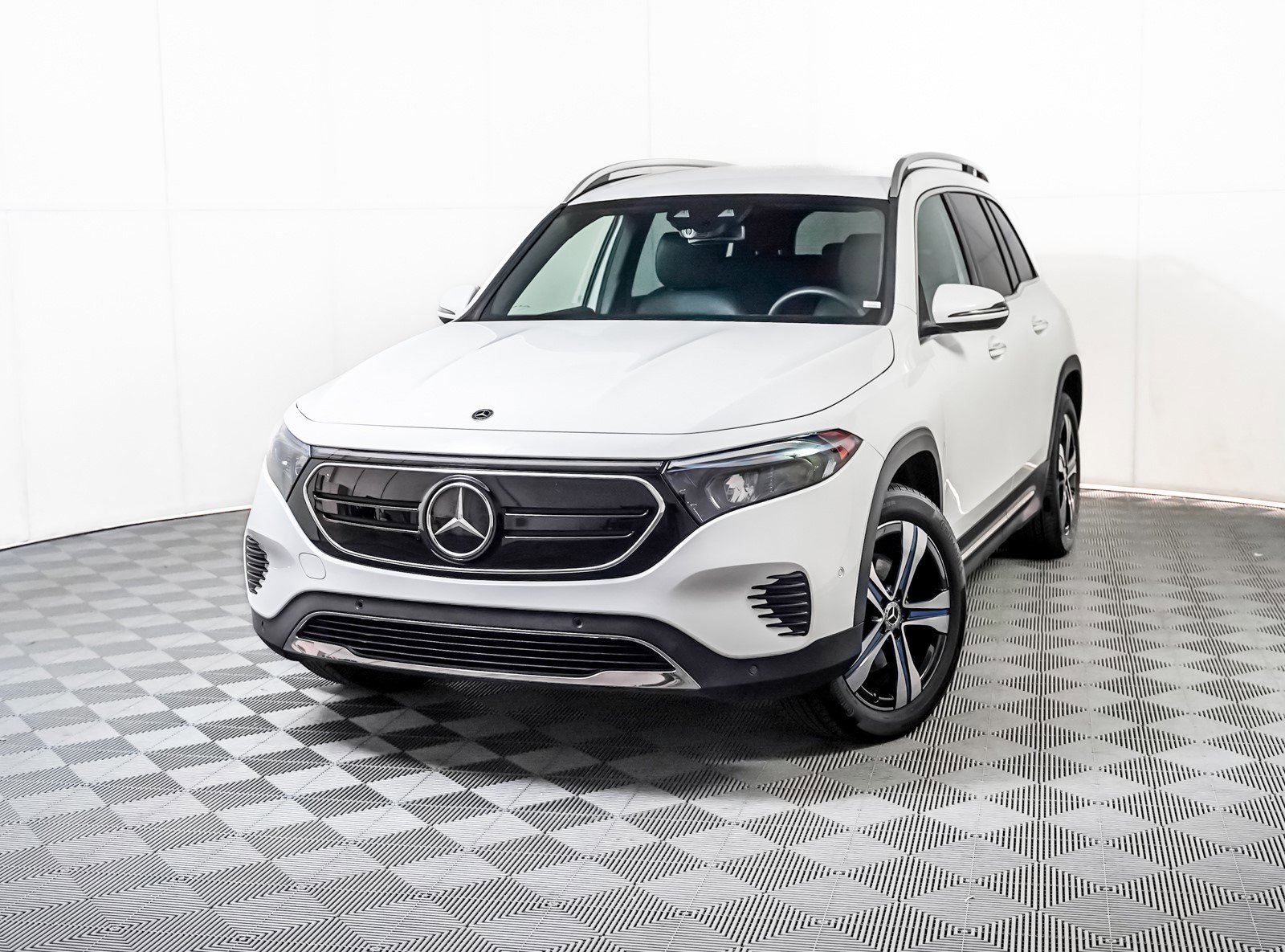 2023 Mercedes-Benz EQB Base